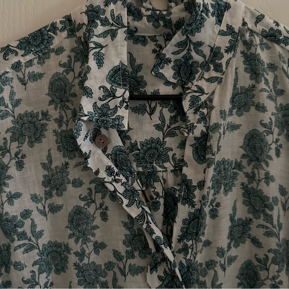 CYNTHIA ROWLEY 100% LINEN FLORAL BLOUSE WITH LONG ROLL TAB SLEEVES - Picture 11 of 11